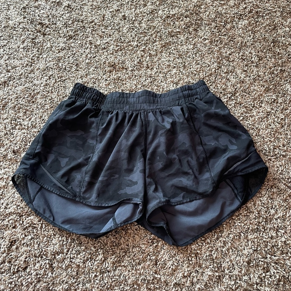 Lululemon hotty hot shorts
